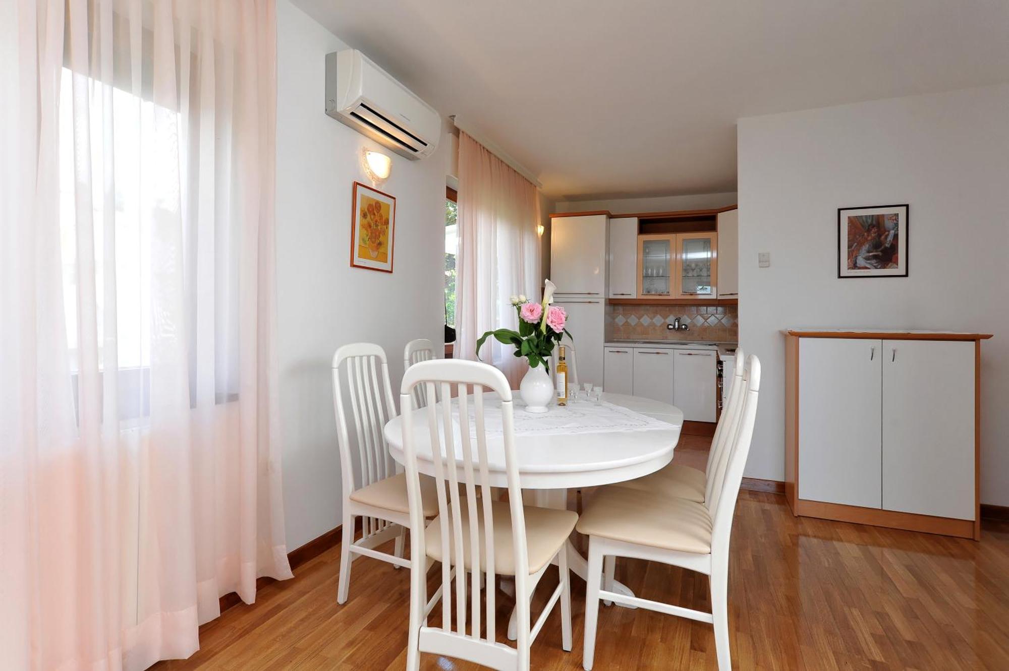 Apartments Villa Eden Preko Eksteriør billede